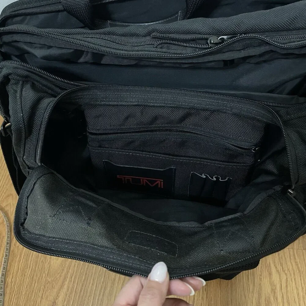 TUMI black nylon full zip messenger expander portfolio crossbody briefcase bag